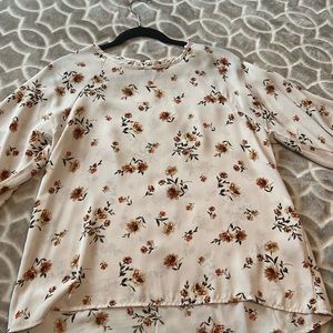 Litely used women’s blouse
